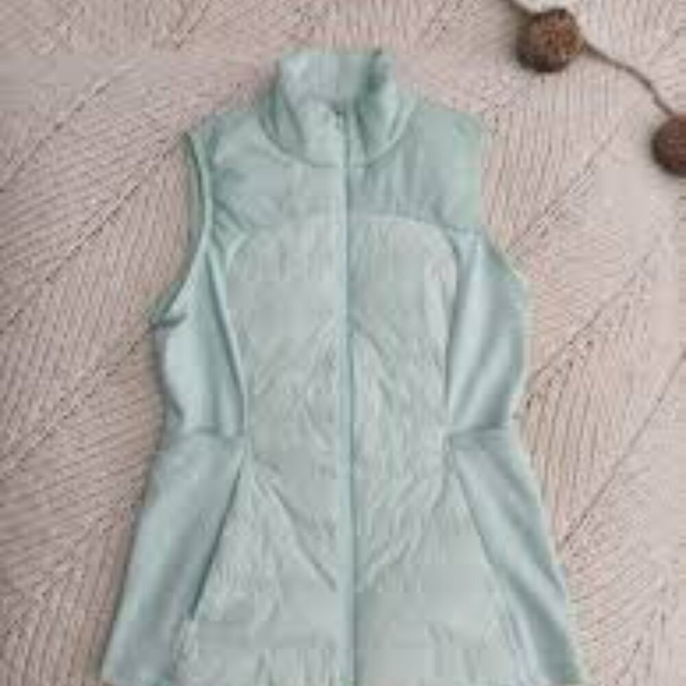 lululemon athletica Down for a Run vest, Mint GREEN, size 10